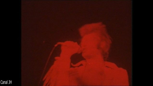 204. Johnny Hallyday-Que je t’aime- Palais des Sports 69 vignette