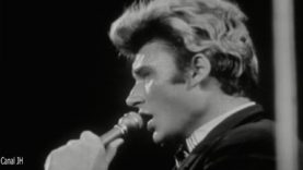 234. Johnny Hallyday – L’idole des jeunes – 1962 vignette