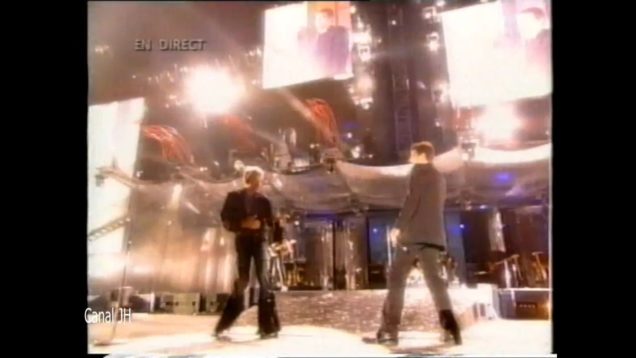 313. Johnny Hallyday et Patrick Bruel – l’envie – Parc des Princes 2003 vignette