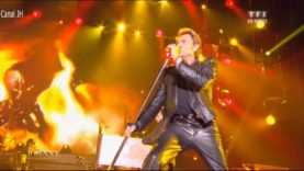 552. Johnny Hallyday-allumer le feu-Bercy 2013 vignette