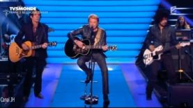 582-johnny-hallyday-joue-pas-de-rocknroll-pour-moi-2013-mp4 vignette