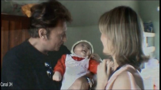 620-johnny-hallyday-mon-plus-beau-noel-2005-mp4 vignette