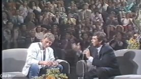 636-johnny-hallyday-sacree-soiree-1989-mp4 vignette