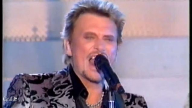 1025-johnny-hallyday-je-suis-ne-dans-la-rue-tour-eiffel-2000-mp4 vignette
