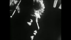 1064-johnny-hallyday-la-terre-promise-1975-daily-blacklisted-mp4 vignette