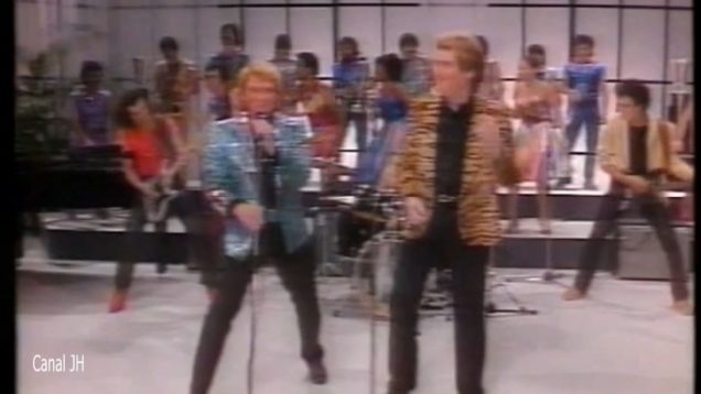 814-johnny-hallyday-et-eddy-mitchell-cartes-postales-dalabama-not-facebook-mp4 vignette