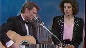 961-johnny-hallyday-chante-loving-you-a-fanny-ardant-1986-mp4 vignette