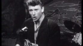 1032-johnny-hallyday-je-cherche-une-fille-mp4 vignette