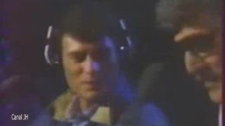 1063-johnny-hallyday-et-carl-perkins-blue-suede-shoes-1984-mp4 vignette