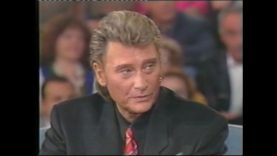 996-johnny-hallyday-commente-son-album-de-famille-1992-mp4 vignette