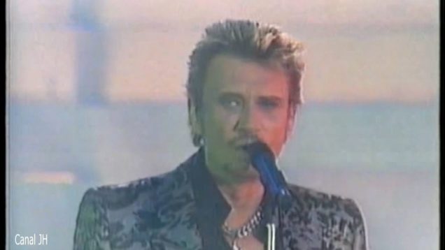 1126-johnny-hallyday-le-penitencier-tour-eiffel-2000-daily-blacklist-mp4 vignette