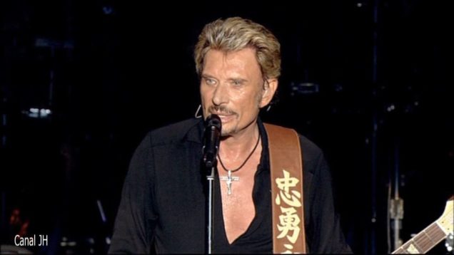1135-johnny-hallyday-gabrielle-palais-des-sports-2006-mp4 vignette