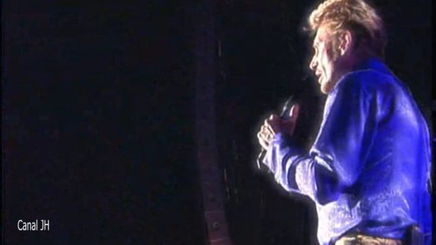 1137-johnny-hallyday-je-ne-regrette-rien-tour-eiffel-2000-daily-blacklist-mp4 vignette