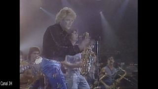 530a-johnny-hallyday-oh-ma-jolie-sarah-palais-des-sports-82-mp4 vignette